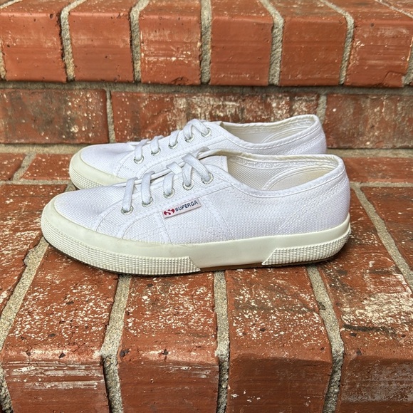 Superga 2750 Cotu Classic White Rubber Sole Sneakers Women's 38/7.5 - Picture 3 of 8